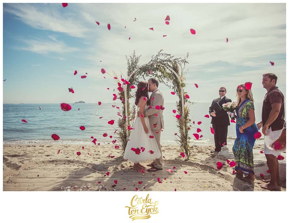 BEACH_ELOPEMENT_CARLA_TEN_EYCK_011