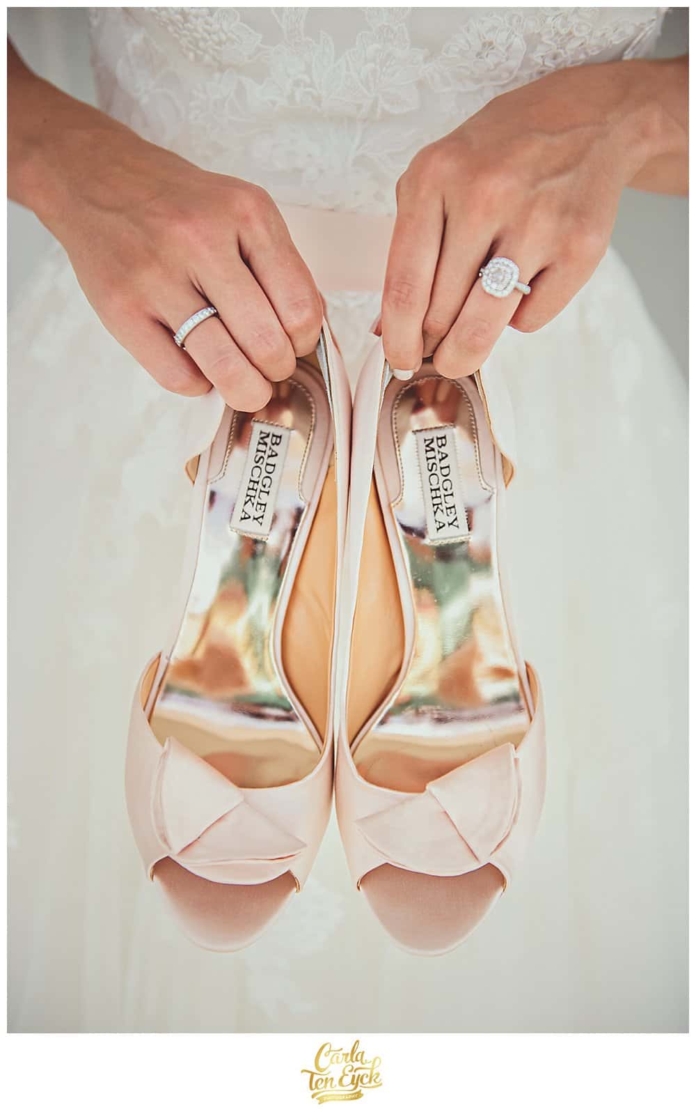 BEACH_ELOPEMENT_CARLA_TEN_EYCK_027