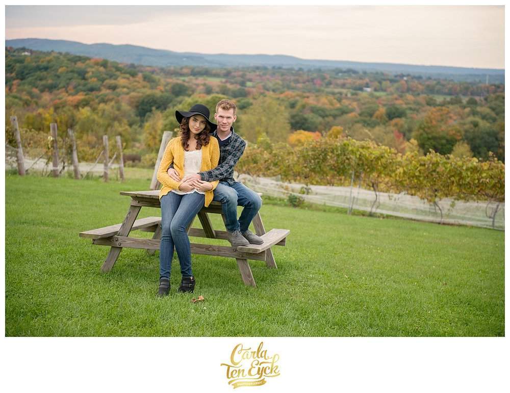 GOUVEIA_VINEYARD_AUTUMN_ENGAGEMENT_CARLA_TEN_EYCK_-1