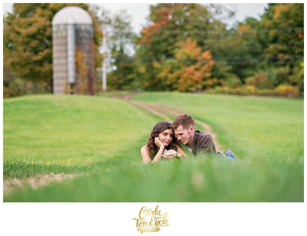 GOUVEIA_VINEYARD_AUTUMN_ENGAGEMENT_CARLA_TEN_EYCK_-29