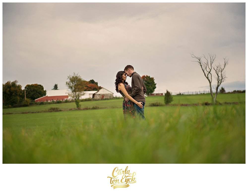 GOUVEIA_VINEYARD_AUTUMN_ENGAGEMENT_CARLA_TEN_EYCK_-32