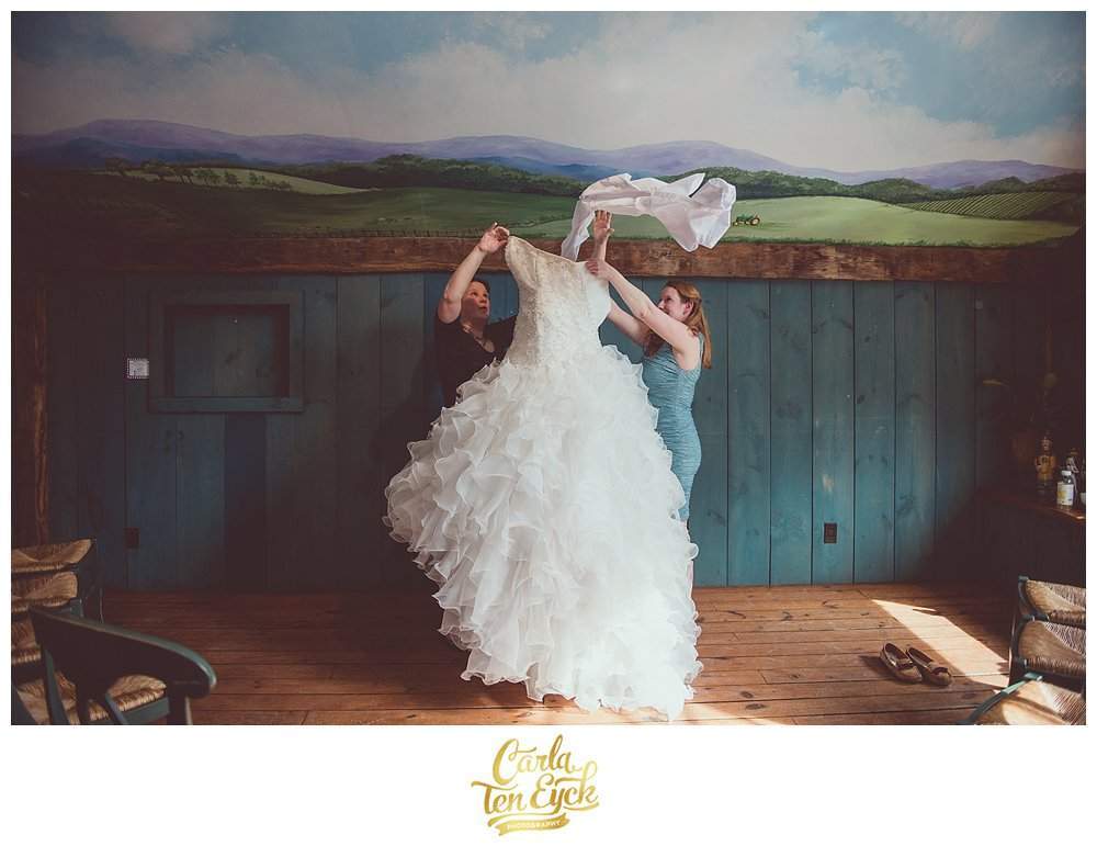 HOPKINS_VINEYARD_VOW_RENEWAL_CARLA_TEN_EYCK_-8