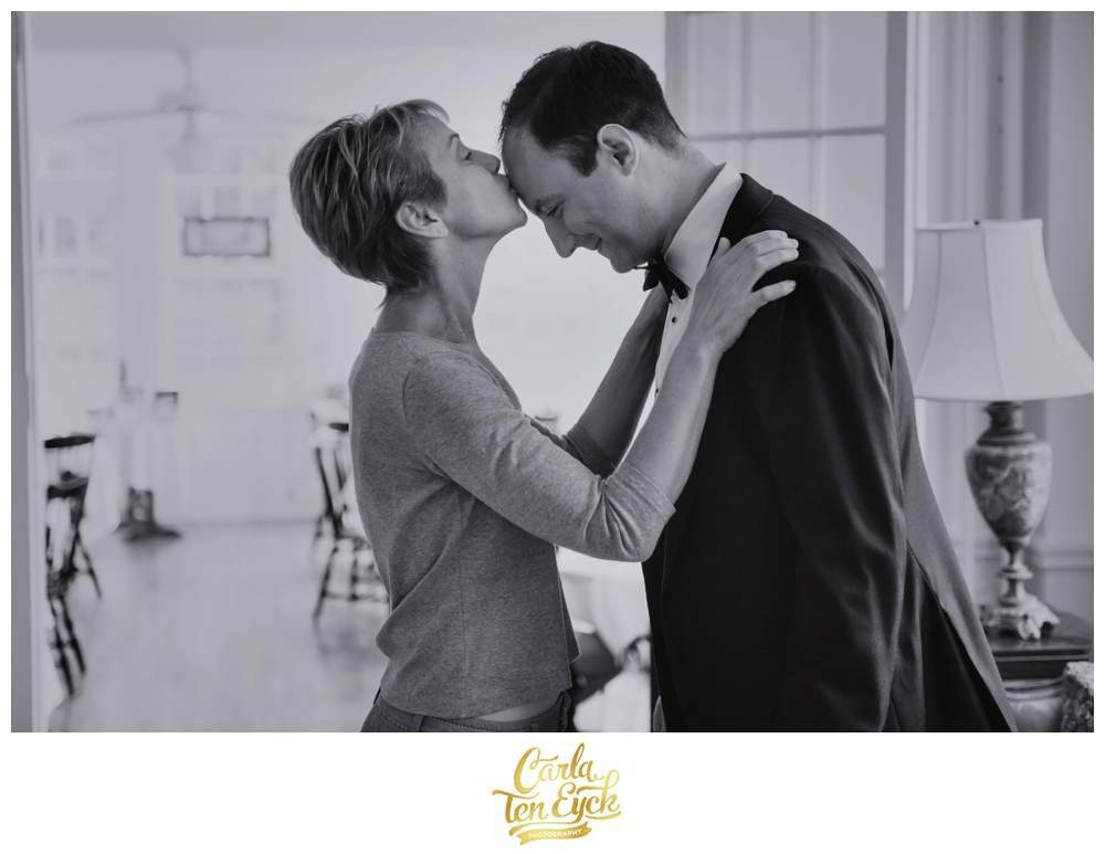 SPERRY_TENTED_PRIVATE_ESTATE_WEDDING_CARLA_TEN_EYCK_-1