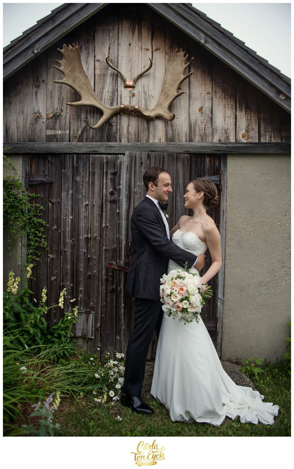SPERRY_TENTED_PRIVATE_ESTATE_WEDDING_CARLA_TEN_EYCK_-37