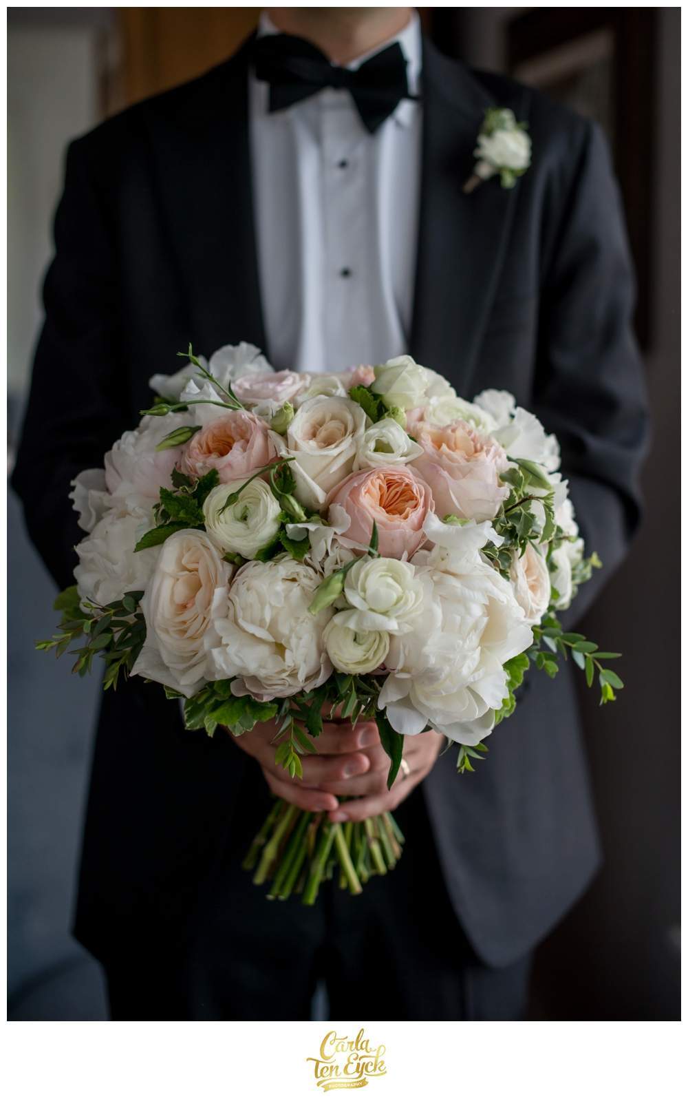 SPERRY_TENTED_PRIVATE_ESTATE_WEDDING_CARLA_TEN_EYCK_-80