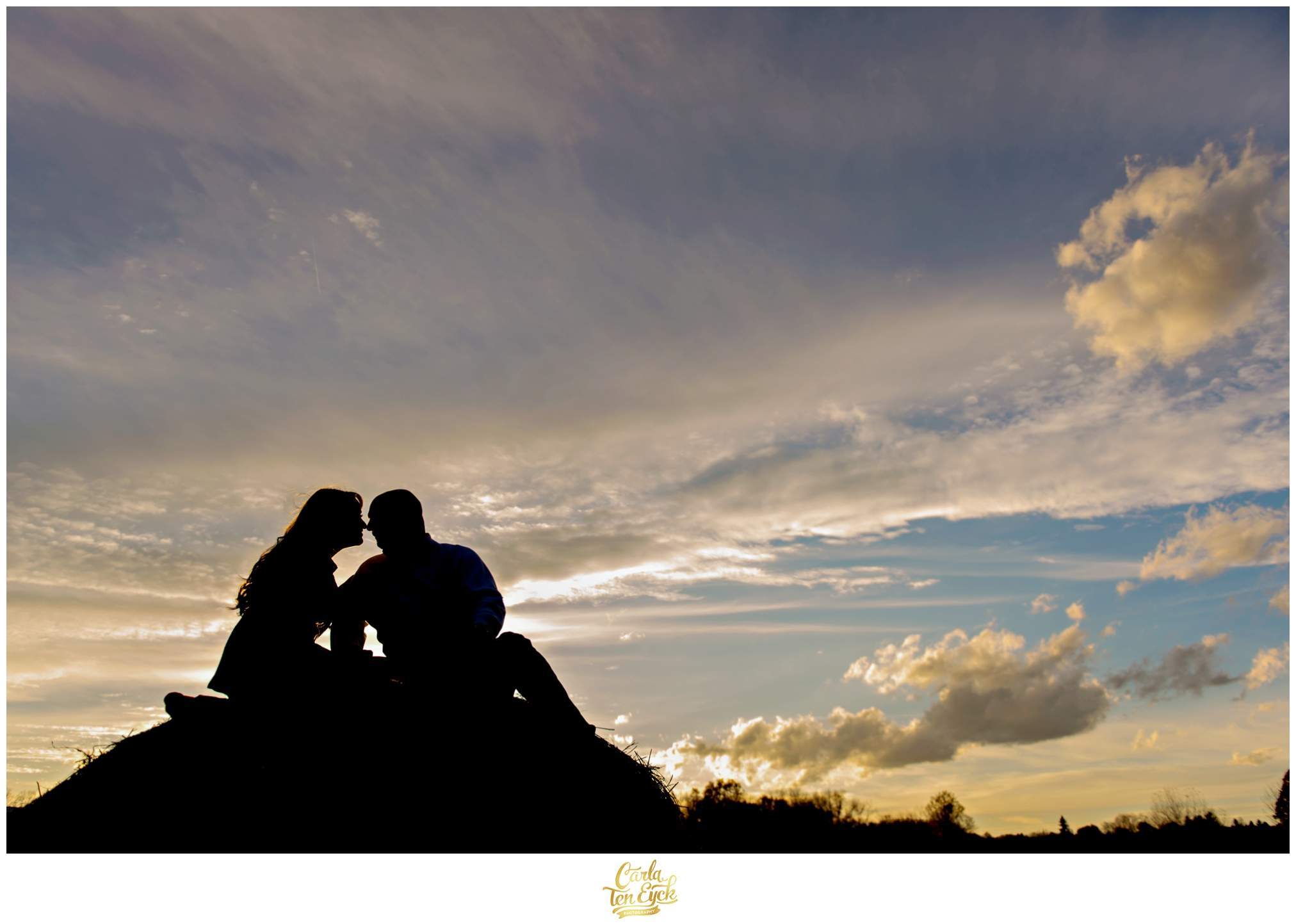 NEW-ENGLAN-AUTUMN-ENGAGEMENT-CARLA-TEN-EYCK--16