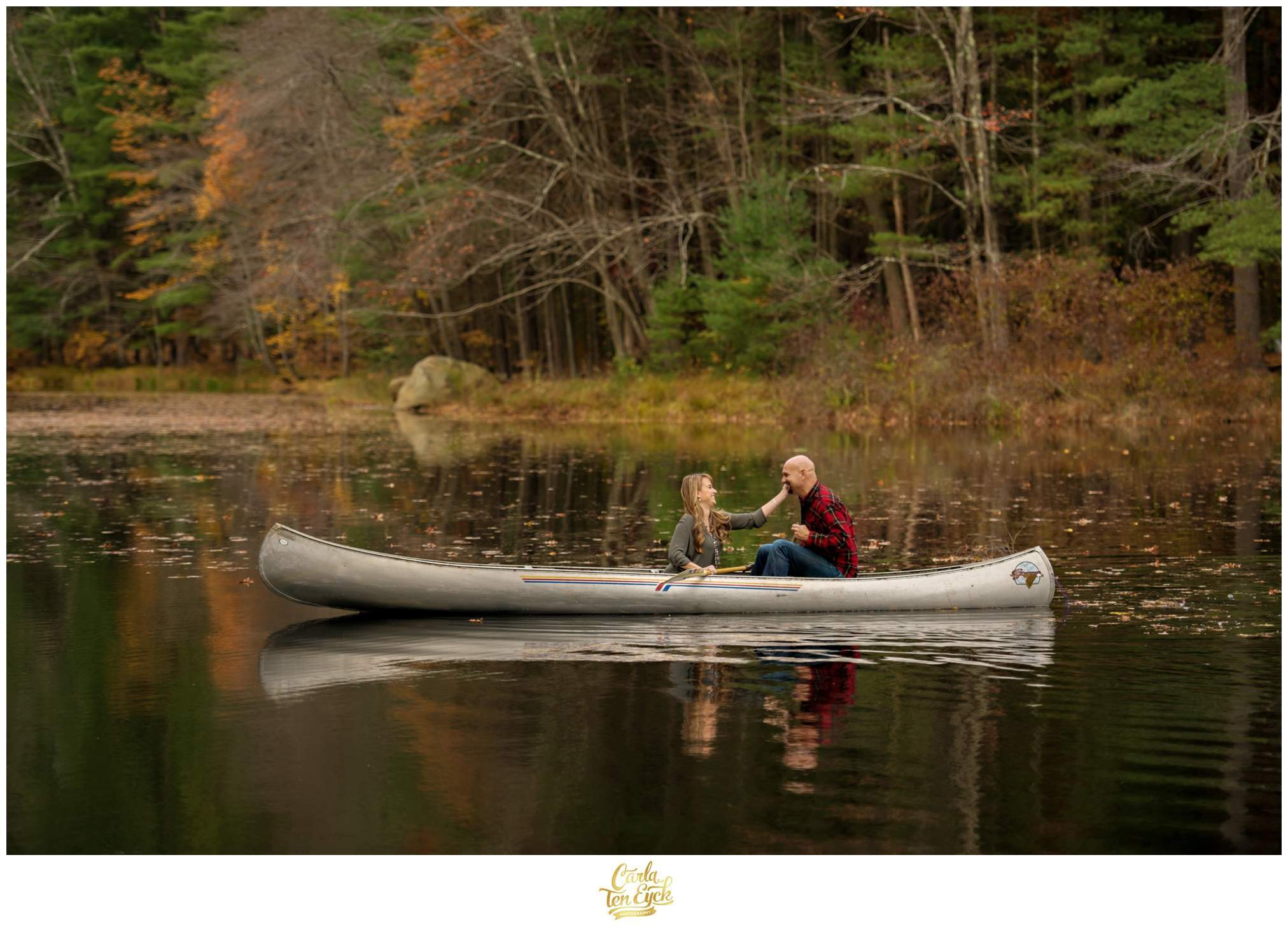 NEW-ENGLAN-AUTUMN-ENGAGEMENT-CARLA-TEN-EYCK--5