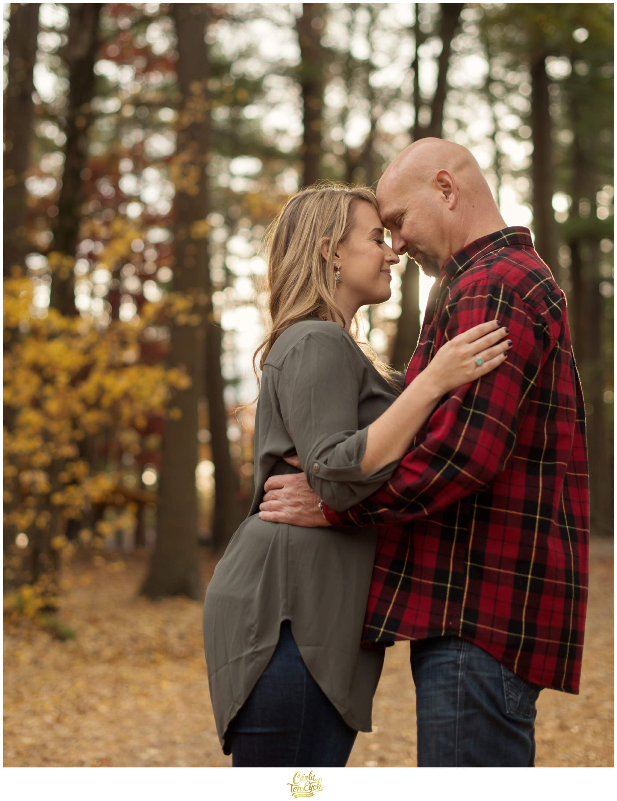 NEW-ENGLAN-AUTUMN-ENGAGEMENT-CARLA-TEN-EYCK--8