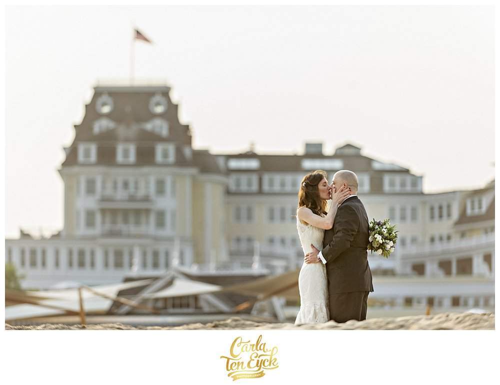 INTIMATE_OCEAN_HOUSE_WEDDING_CARLA_TEN_EYCK_-63