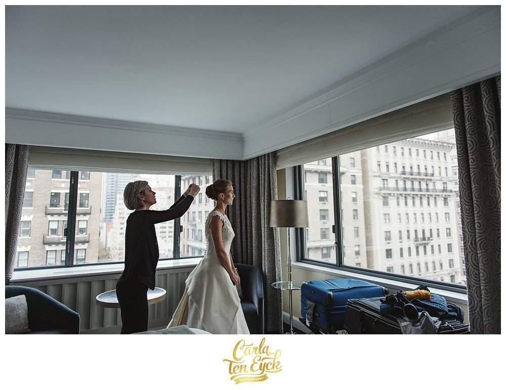 PRATT-HOUSE-NYC-WEDDING-CARLA-TEN-EYCK-10