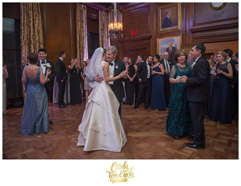PRATT-HOUSE-NYC-WEDDING-CARLA-TEN-EYCK-83