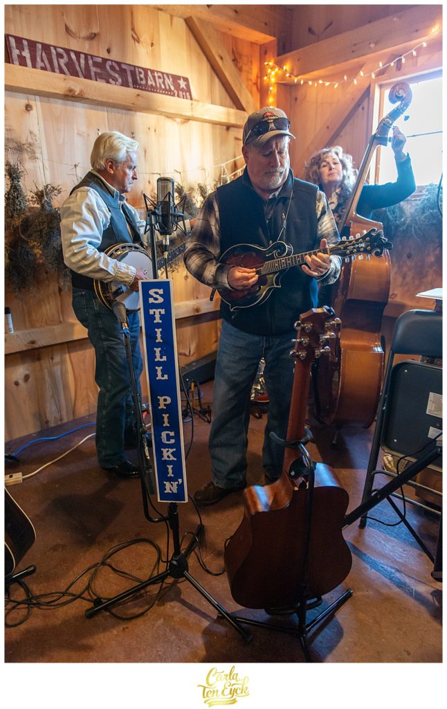 Still Pickin' band plays at a rustic wedding at Cold Spring Farm in Colchester CT