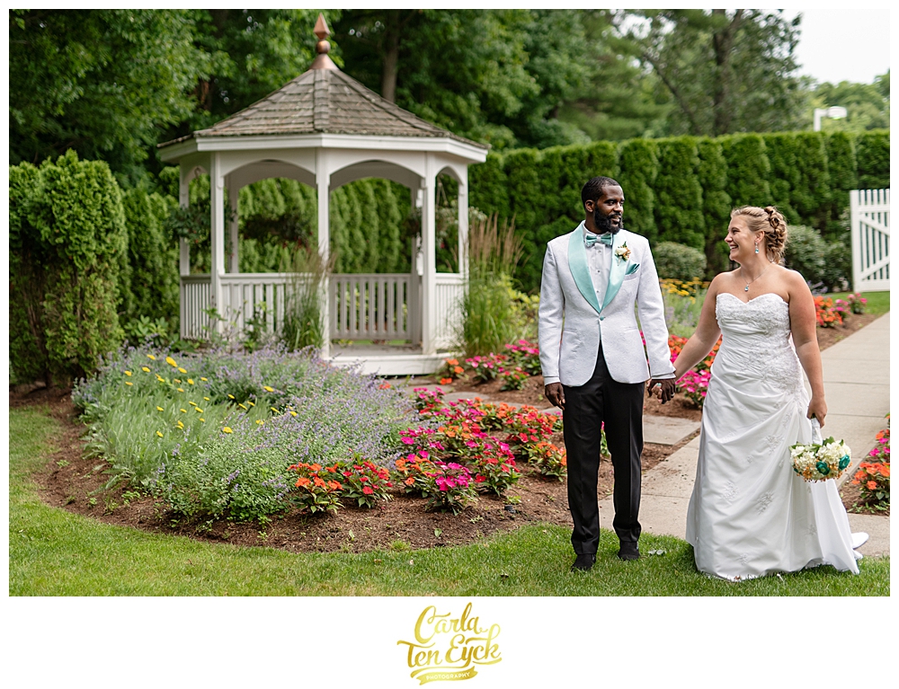 Bride and groom at there wedding at the Riverview in Simsbury CT